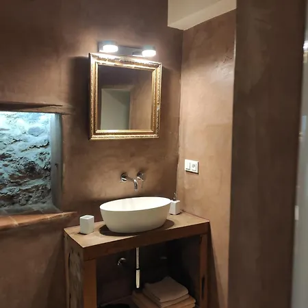 Antico מיקולוב