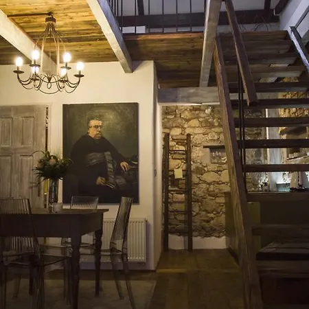 Antico מיקולוב